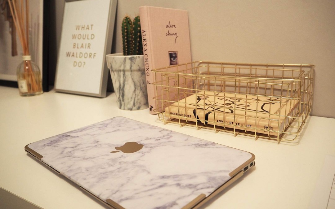 WHAT’S ON MY DESK?
