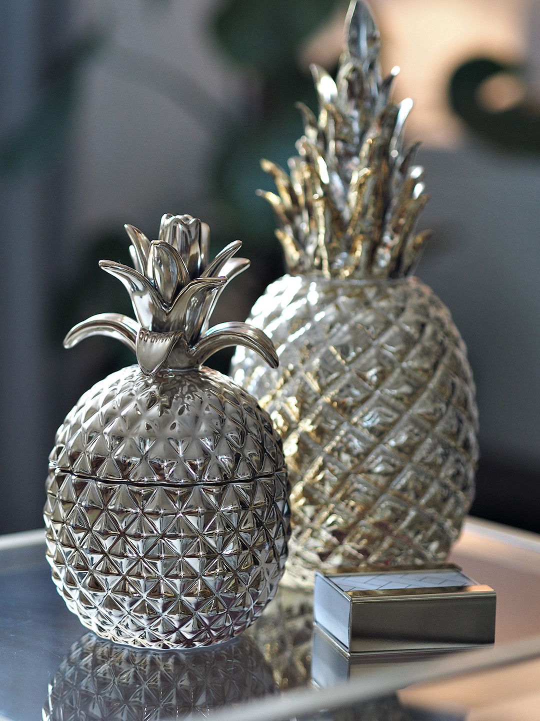 pineapple candle