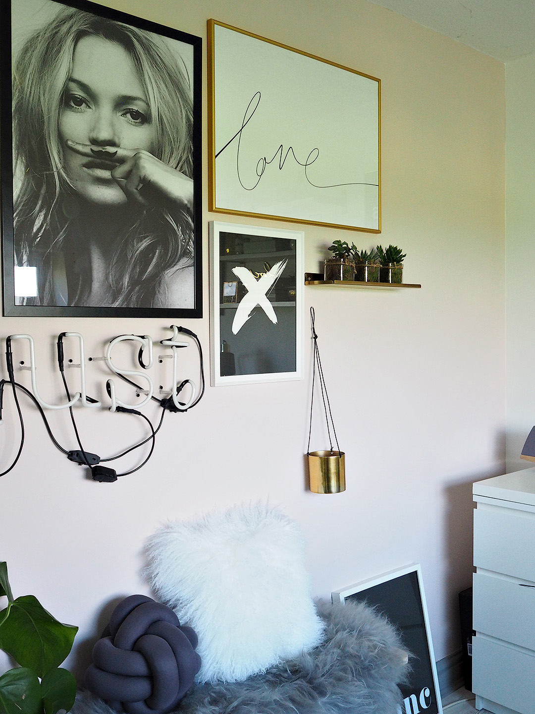 Blush Gallery Wall