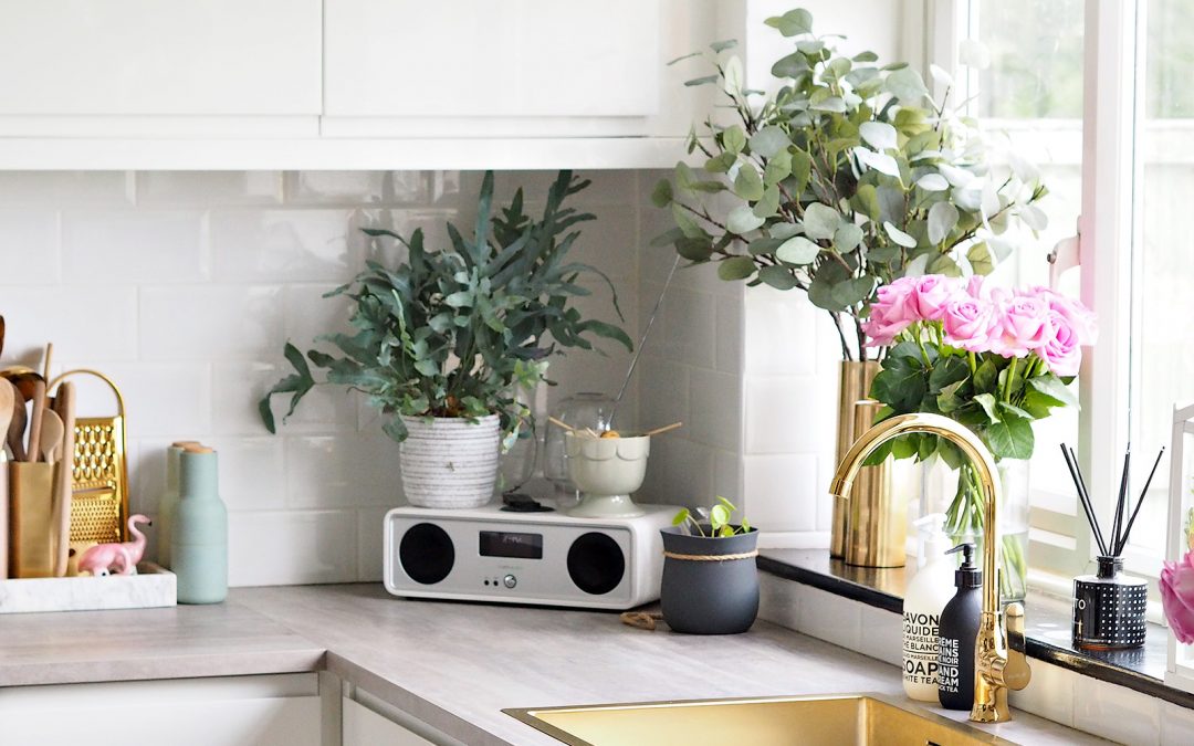 Why You Should Take The Plunge & Invest In A Statement Sink