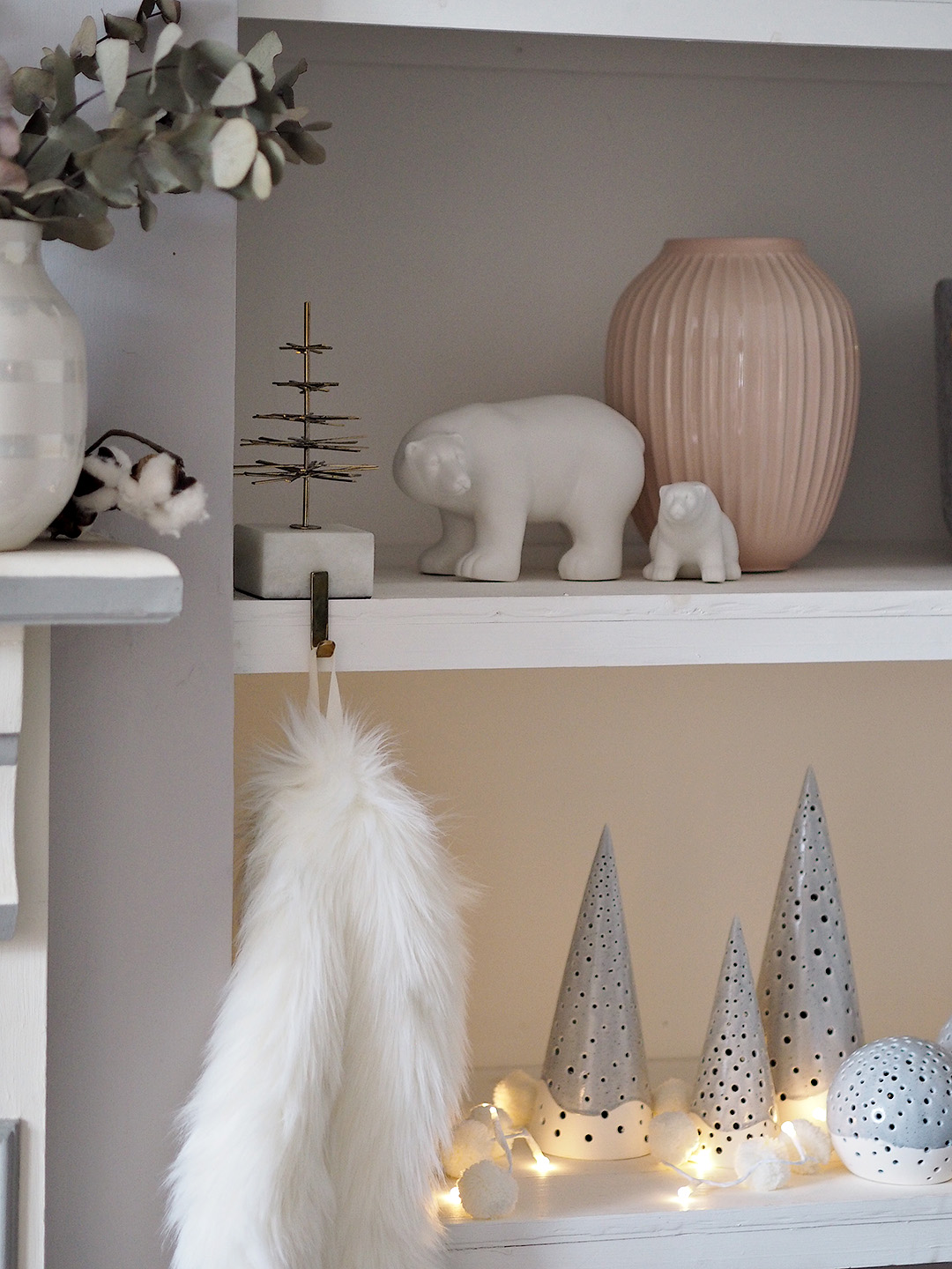 Scandinavian Christmas Styling