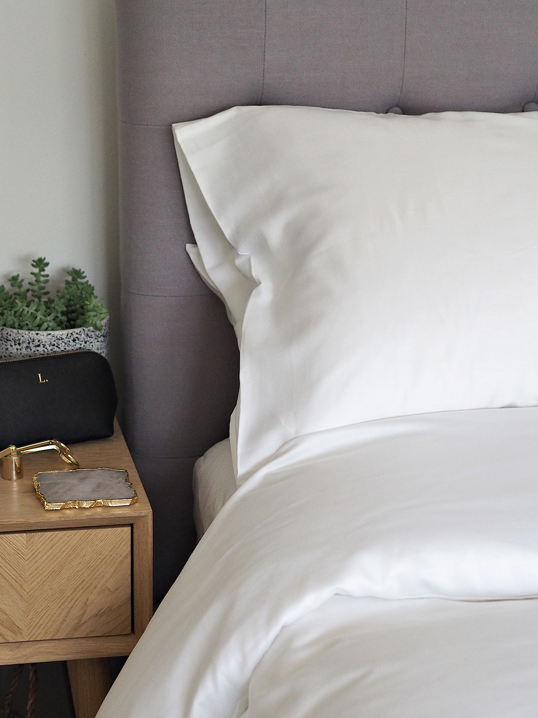 Bedroomood 100% Egyptian Cotton Satin Bed Linen