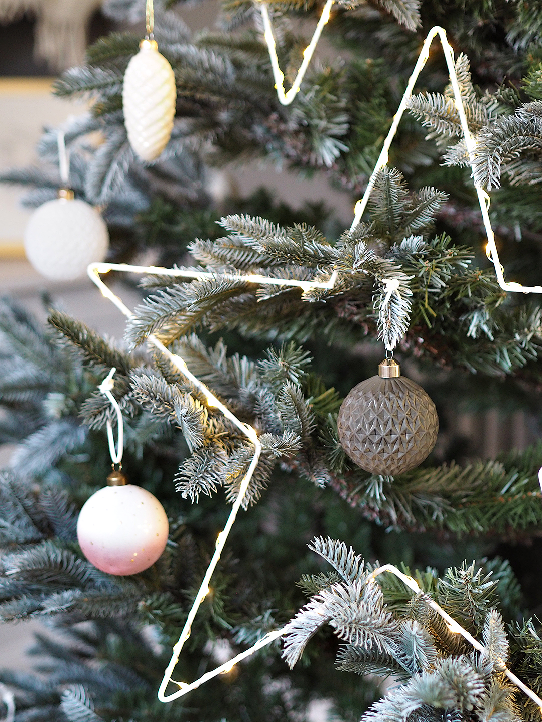 Cox & Cox Christmas Blush Scandi