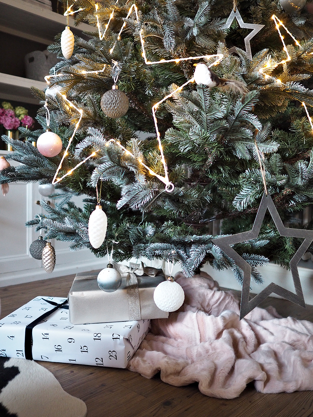 Cox & Cox Christmas Blush Scandi